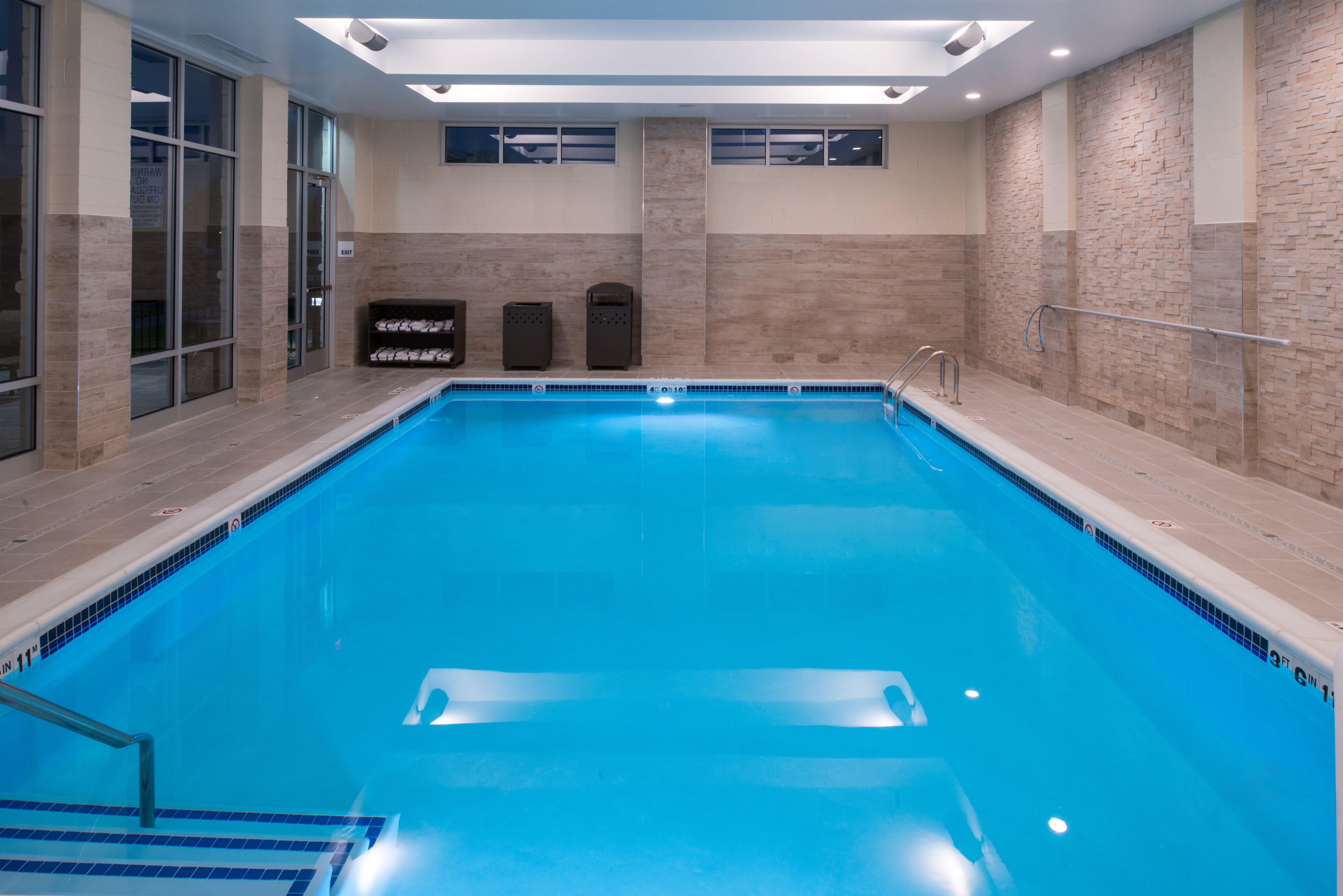 Holiday Inn & Suites - Farmington Hills - Detroit Nw By Ihg Eksteriør billede