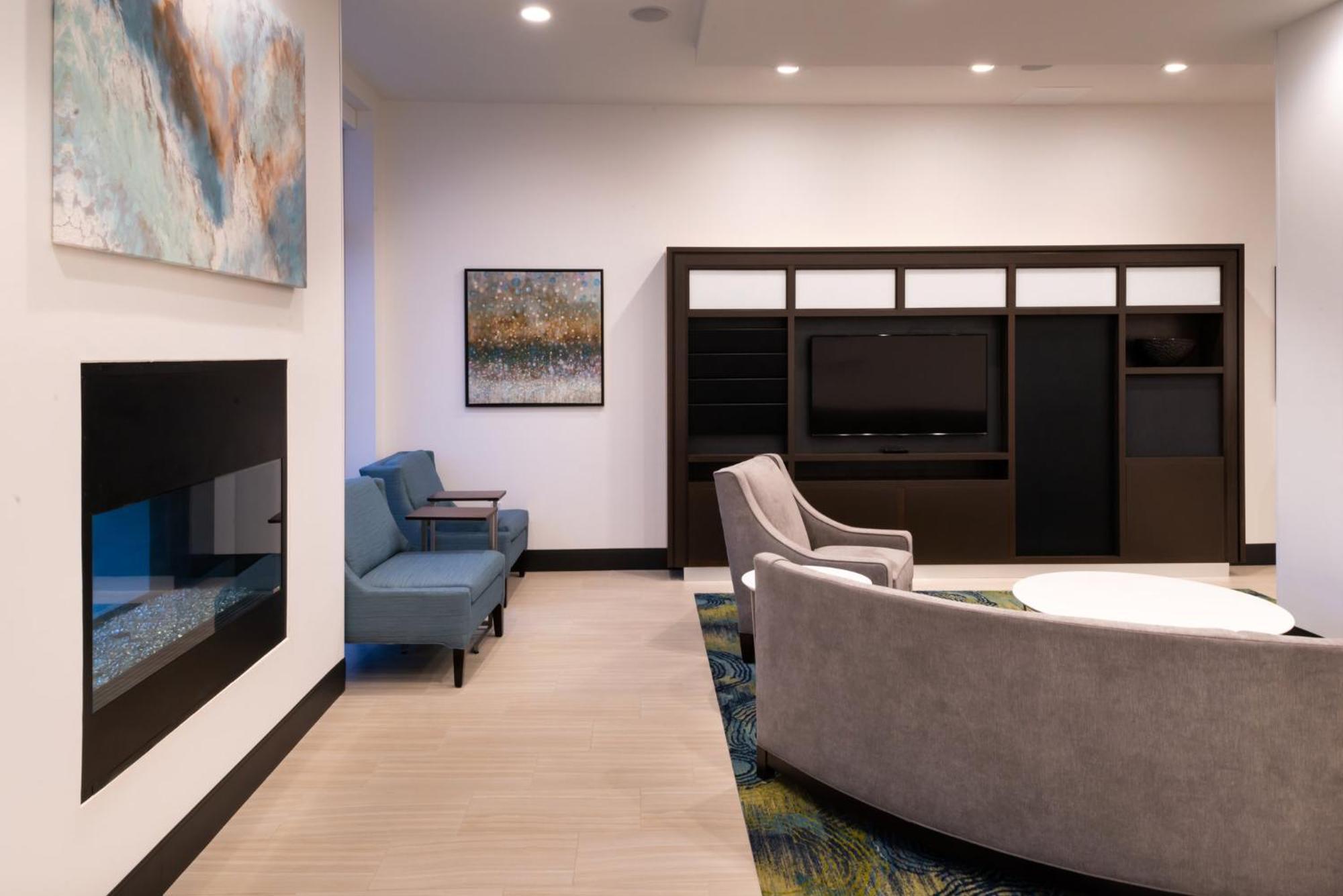 Holiday Inn & Suites - Farmington Hills - Detroit Nw By Ihg Eksteriør billede