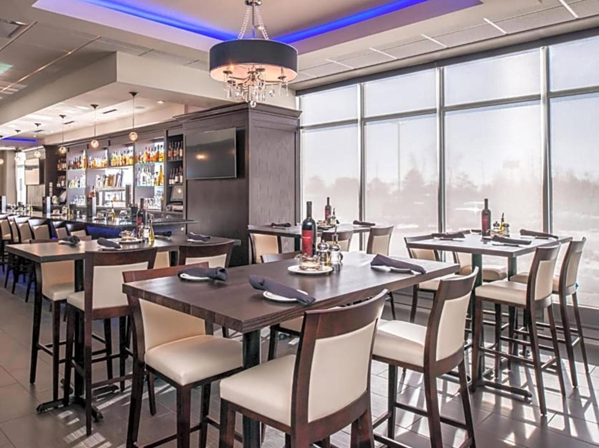 Holiday Inn & Suites - Farmington Hills - Detroit Nw By Ihg Eksteriør billede