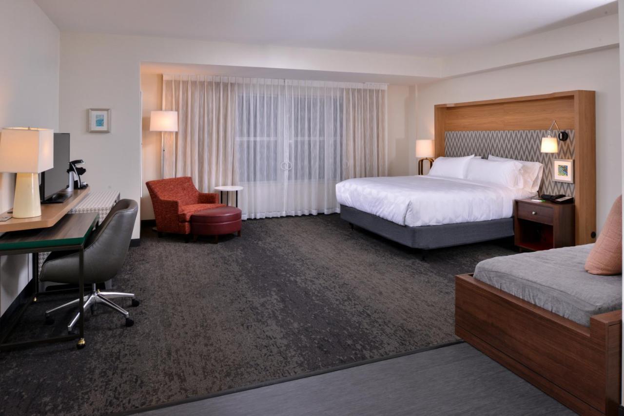 Holiday Inn & Suites - Farmington Hills - Detroit Nw By Ihg Eksteriør billede